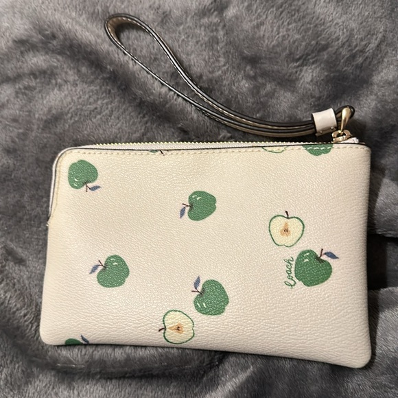 Coach coin purse small zip wallet apples new with tags - Picture 2 of 4